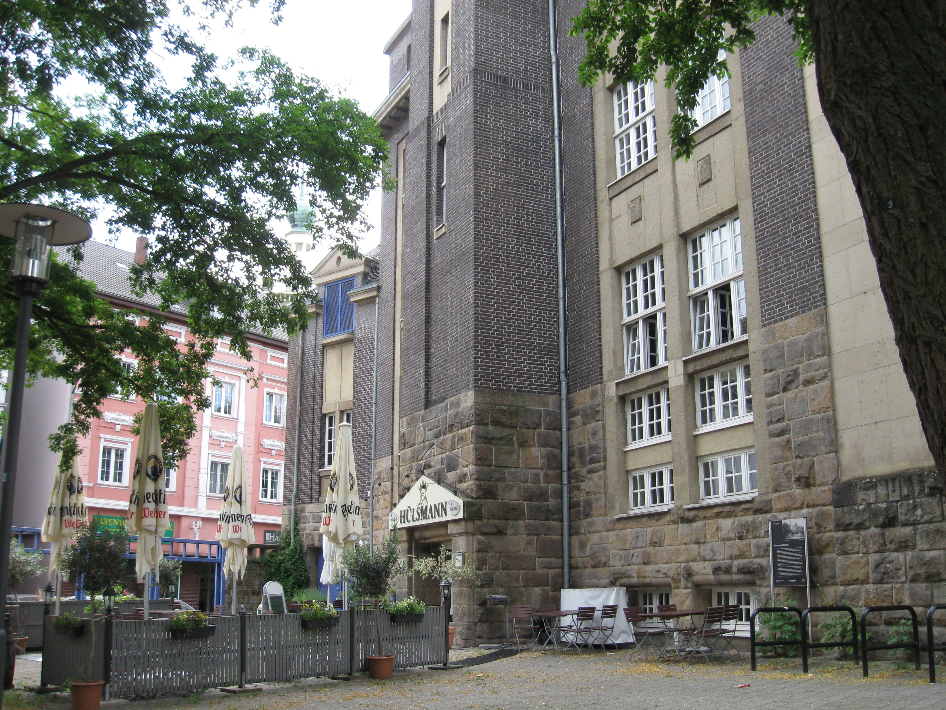 Gebäudeansicht der ehemaligen Brauerei Hülsmann heute
